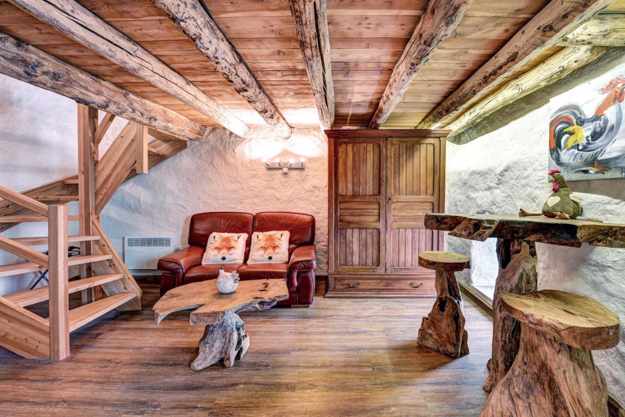 Gites & Spa De La Ferme De Belline บรีอองซง ภายนอก รูปภาพ
